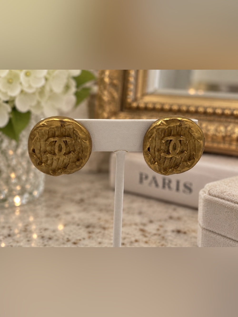 Chanel Authenticated Vintage 1994 94P Gold CC Hammered Clip-On Earrings